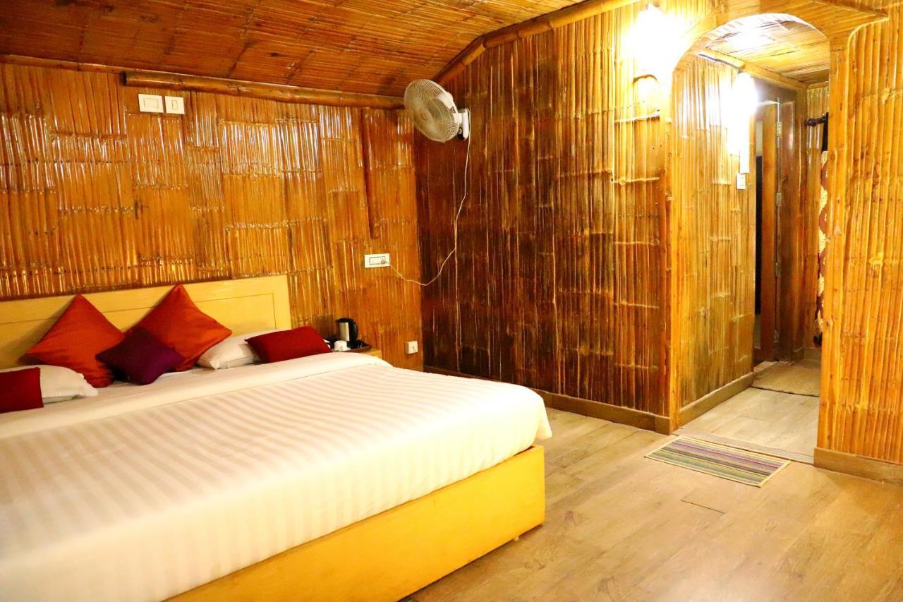Pepper Green Wayanad Resort With Swimming Pool Kattikkulam Exterior photo